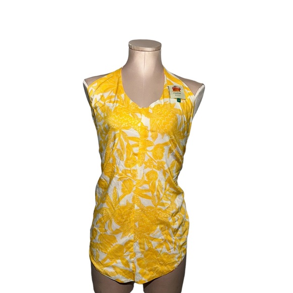 Farm Rio halter top in size Medium. Ties in back. EUC - Picture 12 of 15